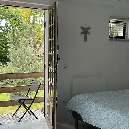 La Vie A Αρασόν