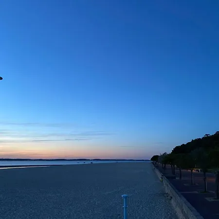 Lägenhet La Vie A Arcachon